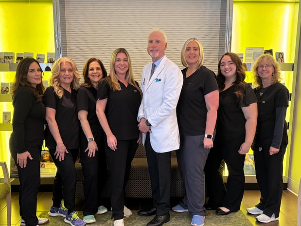Images Ronald H. Schuster, MD