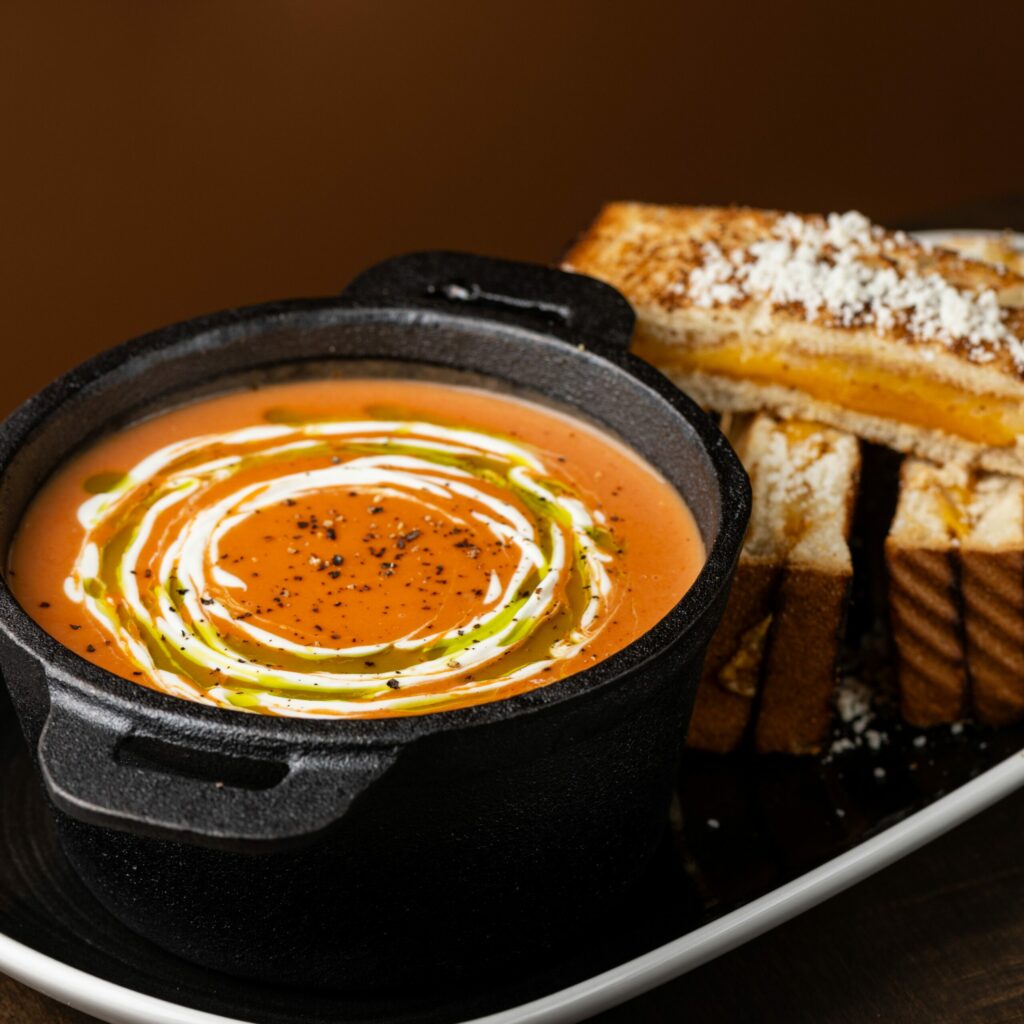 Creamy Tomato Soup (SALADS & SOUP)