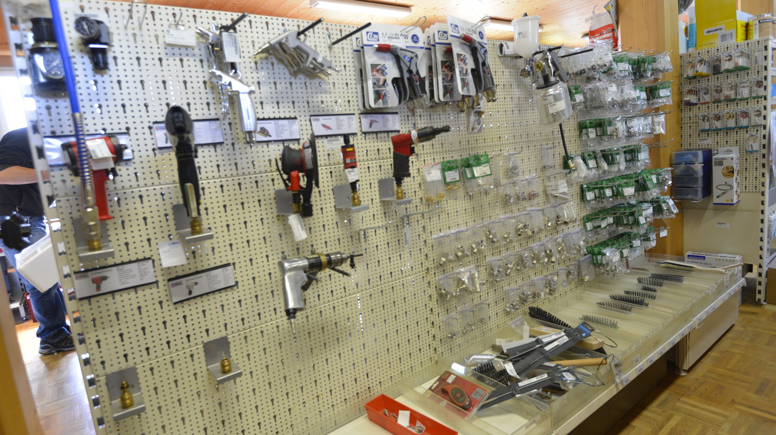 Bilder Knechtle Eisenwaren AG