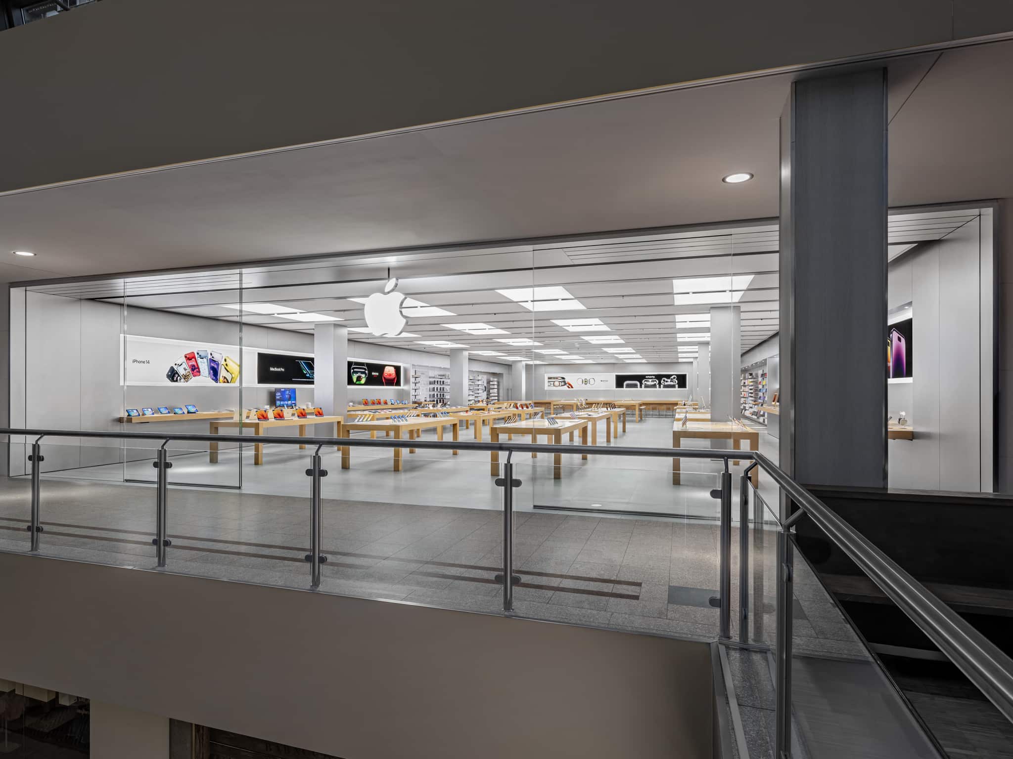 Apple OEZ, Olympia-Einkaufszentrum in München