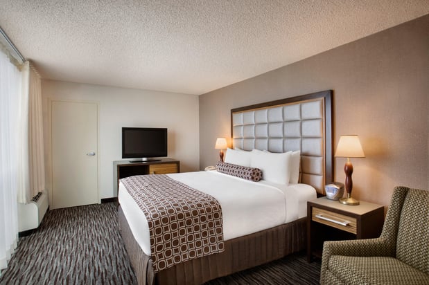 Images Crowne Plaza San Francisco Airport by IHG