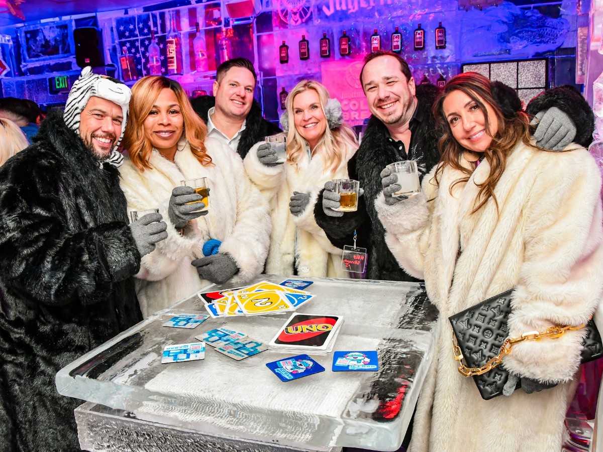minus5 ICEBAR