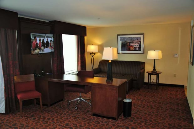 Images Hampton Inn & Suites Cincinnati/Uptown-University Area