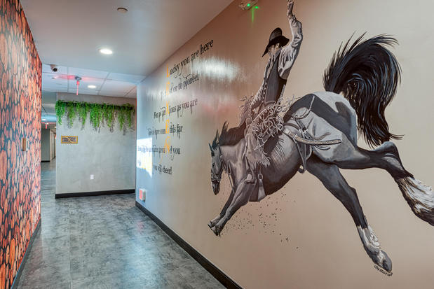 Images Hotel Lexen   Santa Clarita  Valencia Near Six Flags