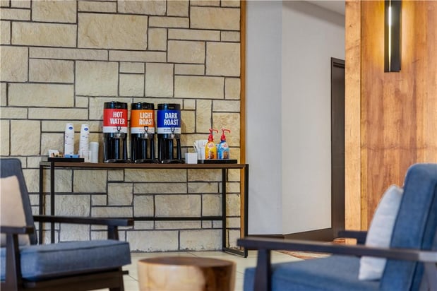 Images Hampton Inn & Suites I-35/Mulvane