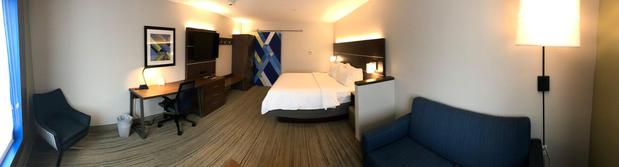 Images Holiday Inn Express & Suites Hannibal - Medical Center by IHG