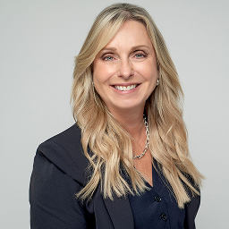 Carol Fickling headshot.