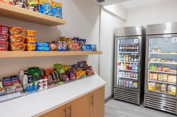 Images Holiday Inn Express & Suites Wichita Airport by IHG