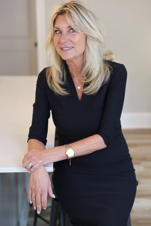 Images Ed Noschese and Kim Rostron Team - The Best Agents Ever, LLC