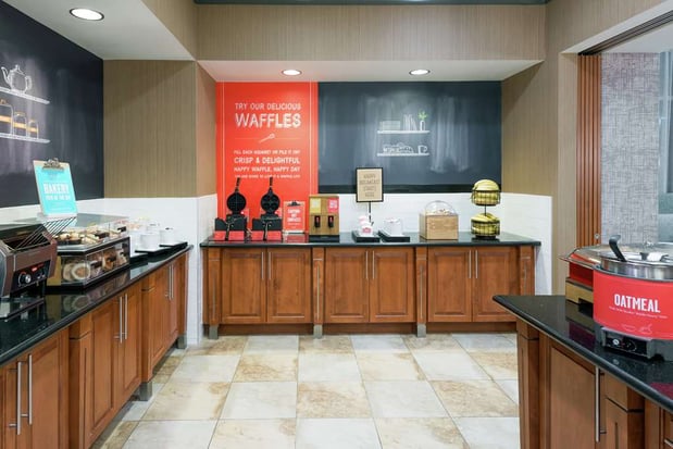 Images Hampton Inn & Suites Orlando Airport @ Gateway Village