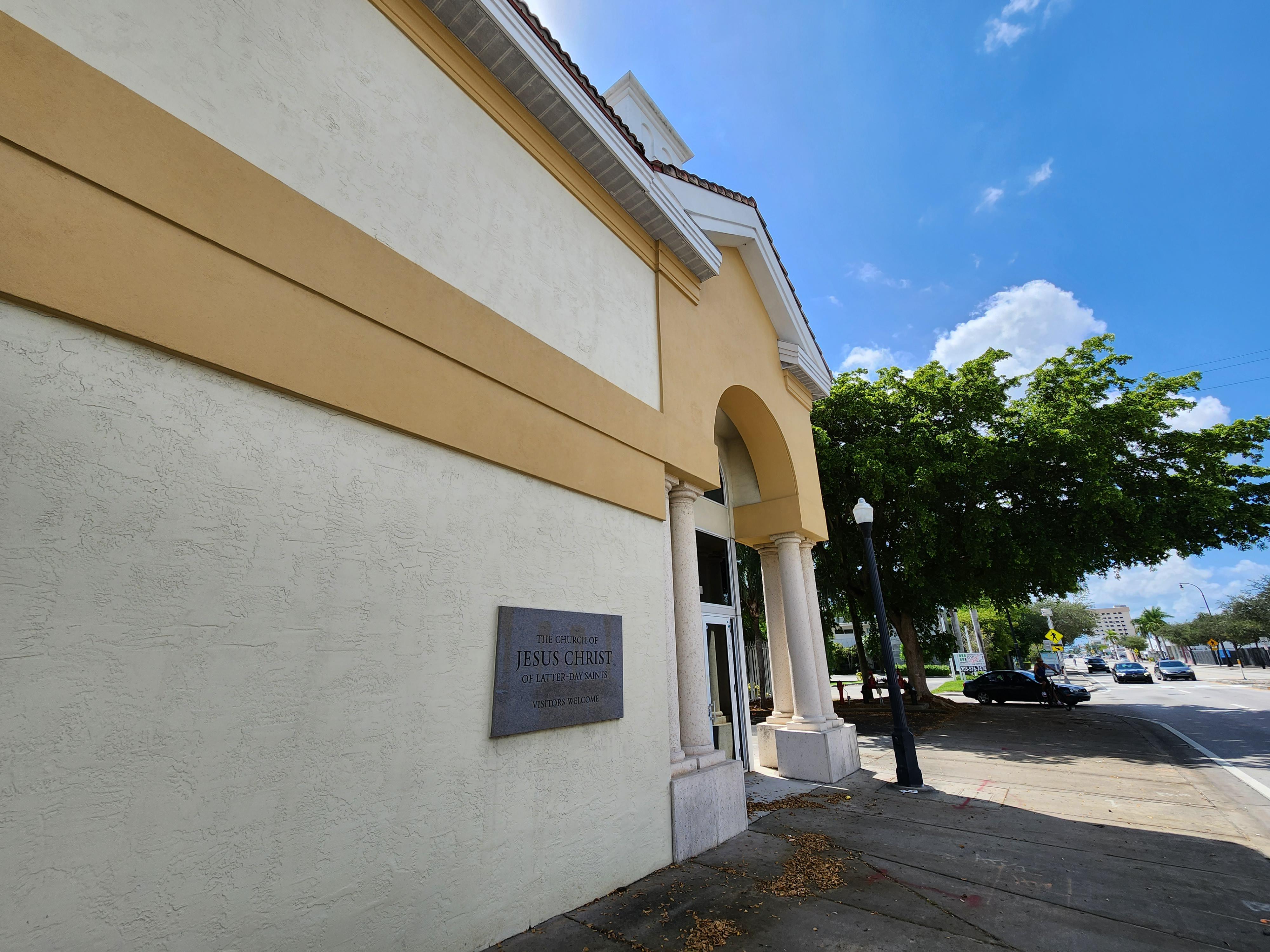 La Iglesia de Jesucristo de los Santos de los U´ltimos Di´as Image