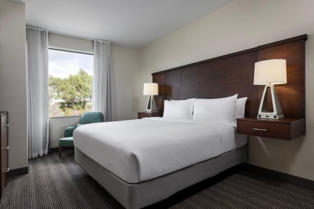 Images Staybridge Suites Carlsbad - San Diego by IHG