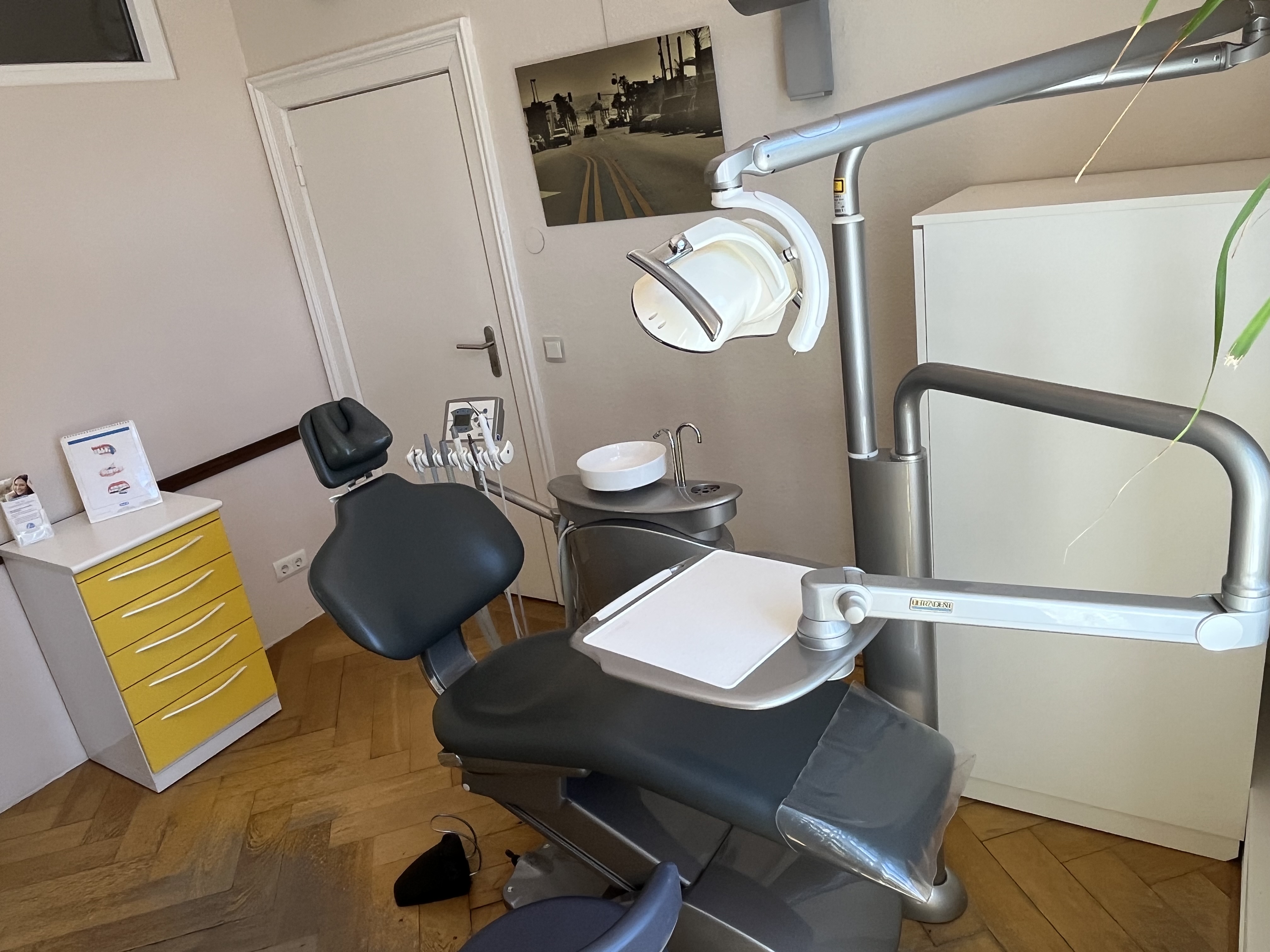 Dr. Soheyl Sigari | Praxis für Funktionskieferorthopädie | Kieferorthopädie für Kinder und Erwachsene in München, Wörthstraße 43 in München