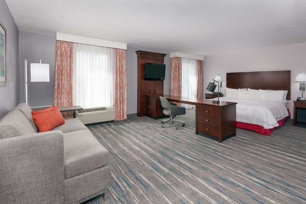 Images Hampton Inn & Suites Orlando Airport @ Gateway Village
