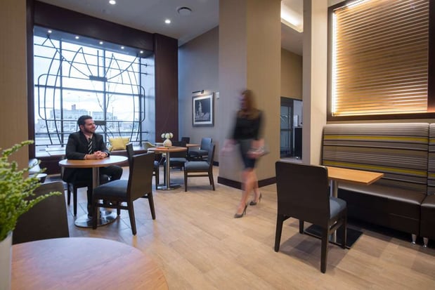 Images Hampton Inn & Suites Washington DC-Navy Yard