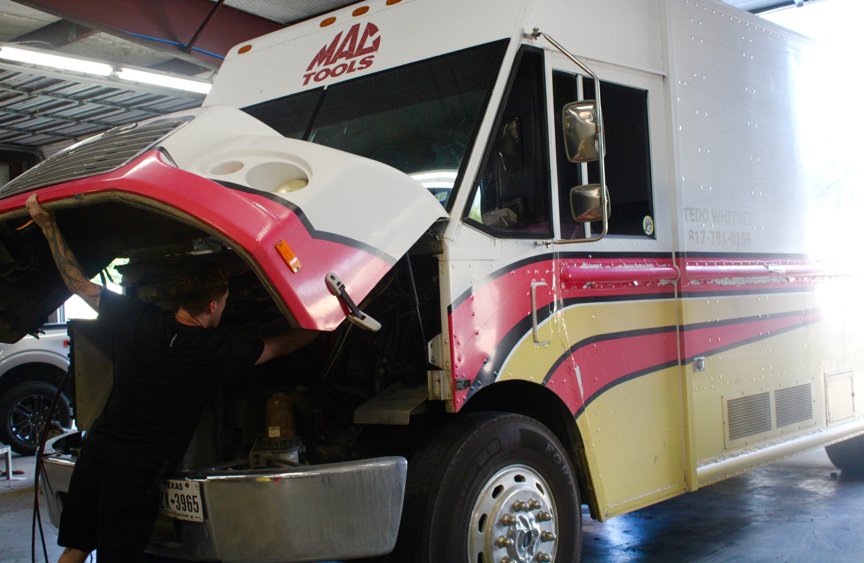 Commercial fleet vehicle service at Willard Automotive in Lewisville, TX. 