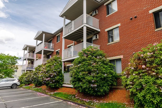 Images Westford Park Apartments