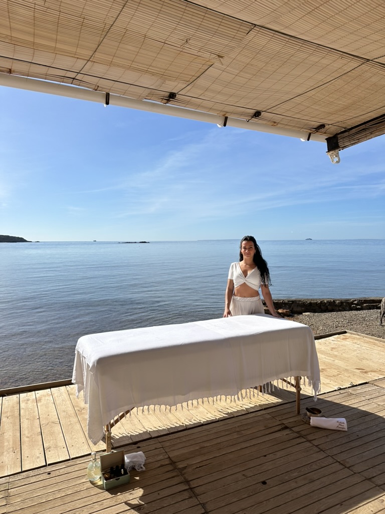 Images EXHALA IBIZA MASSAGE Luxury Wellness Services
