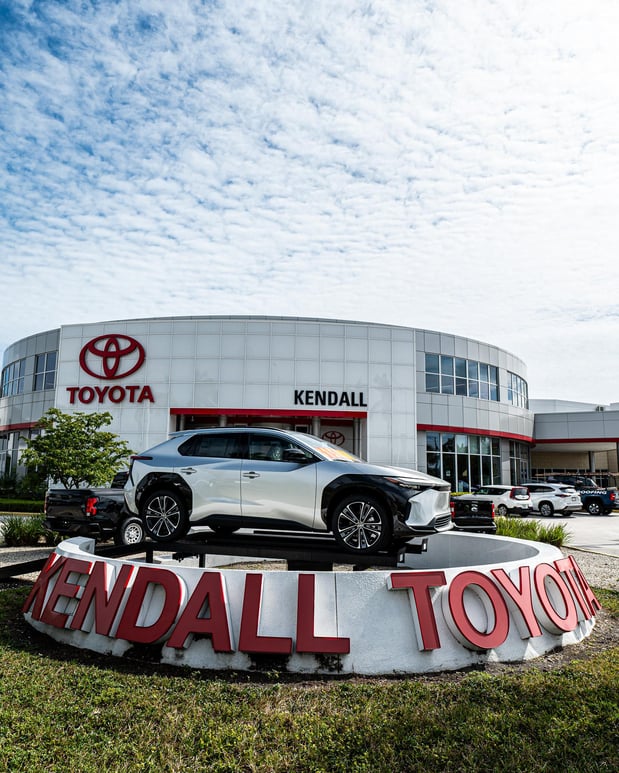 Images Kendall Toyota Auto Service