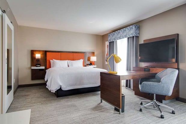Images Hampton Inn & Suites Nashville North Skyline