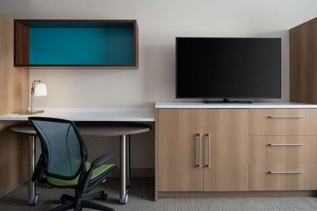 Images Home2 Suites Des Moines at Drake University