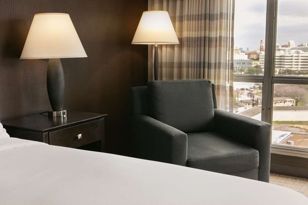 Images DoubleTree by Hilton Hotel Dallas - Market Center