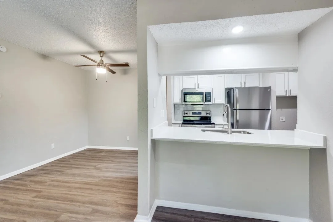kitchen at Infinity on the Oaks 