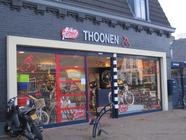 Foto's Bike Totaal Thoonen Tweewielers