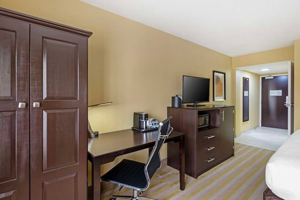 Images Best Western Plus Thornburg Inn & Suites
