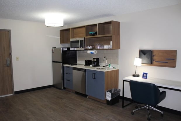 Images Candlewood Suites Southfield - Detroit by IHG