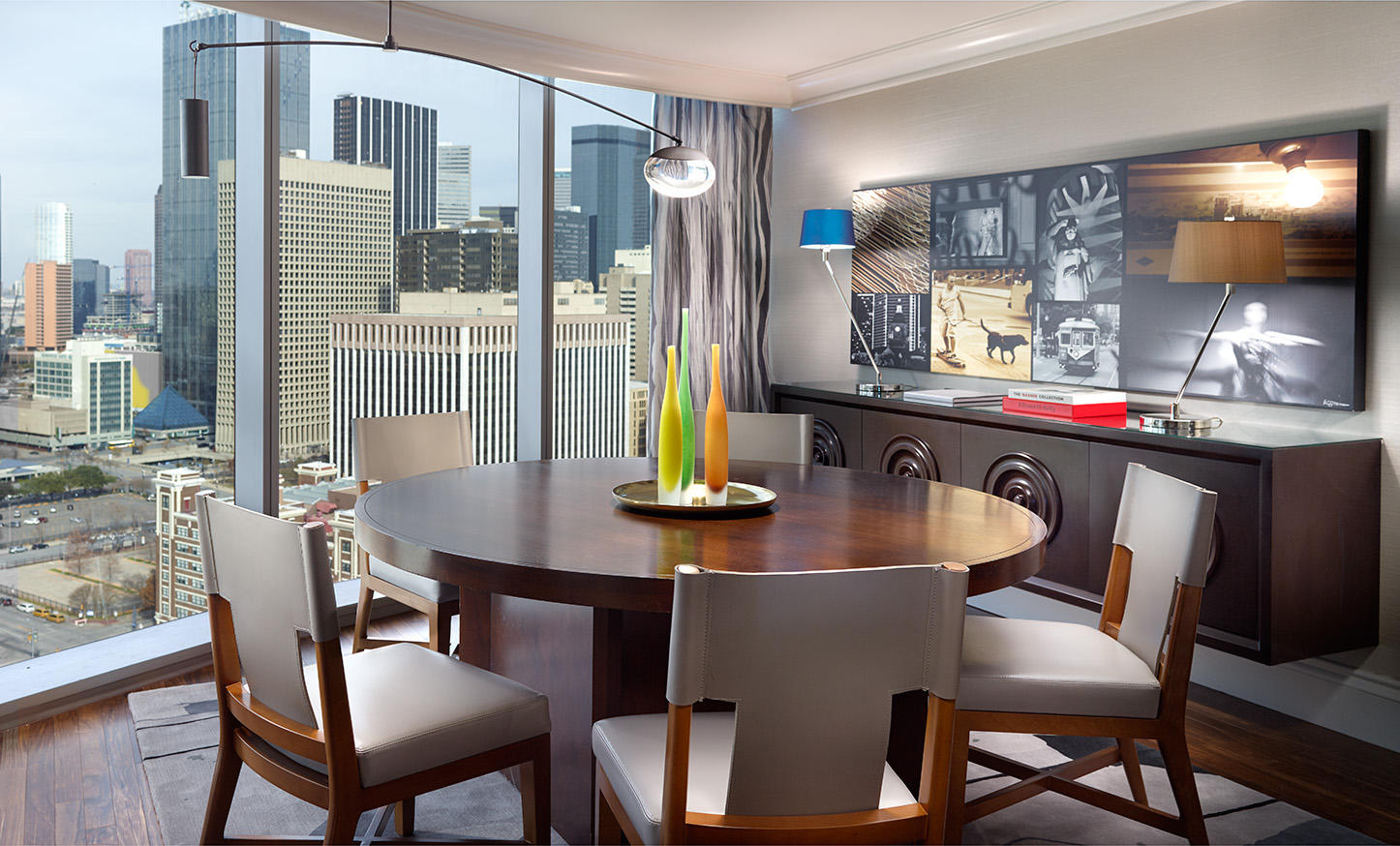 Suite dining area - Omni Dallas Hotel