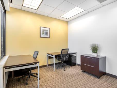 Regus - Massachusetts, Wakefield - Edgewater Place Photo