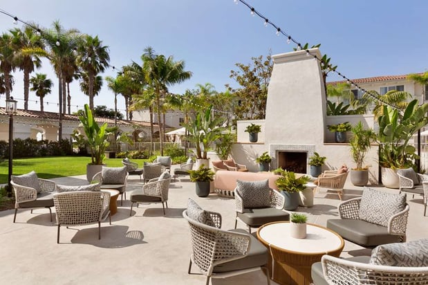Images Hilton Garden Inn Carlsbad Beach