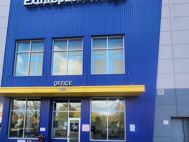 Images Extra Space Storage