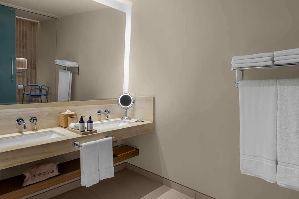 Images Hilton Cancun Mar Caribe All-Inclusive Resort