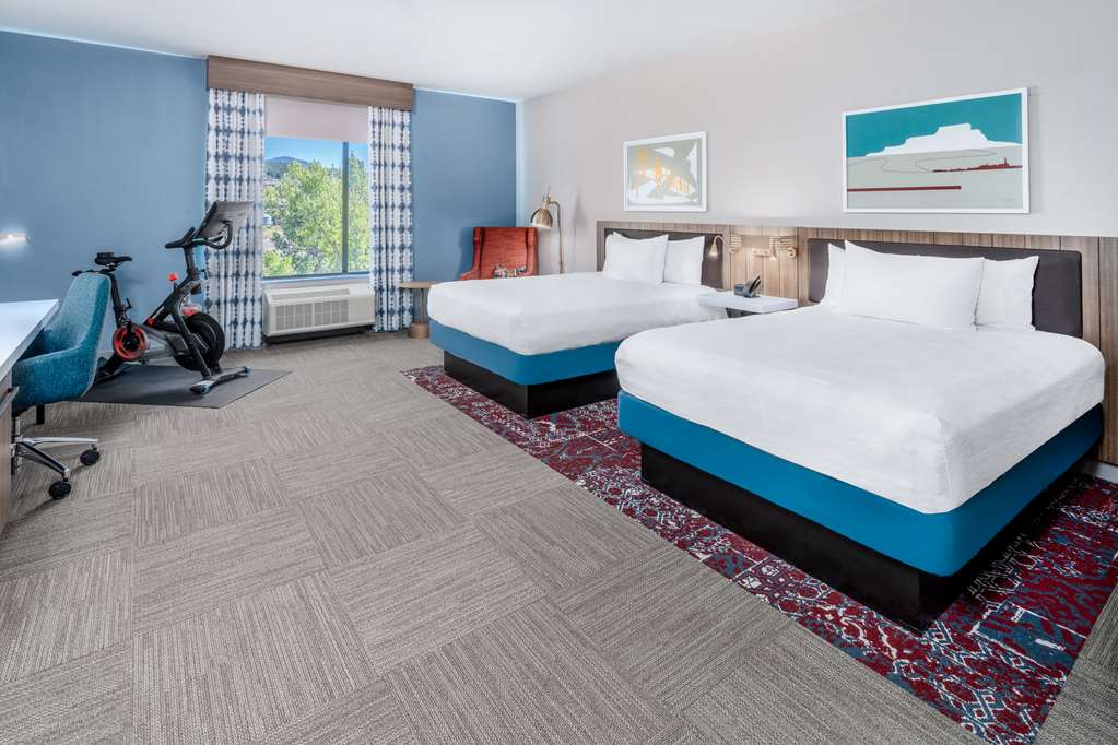 Guest room