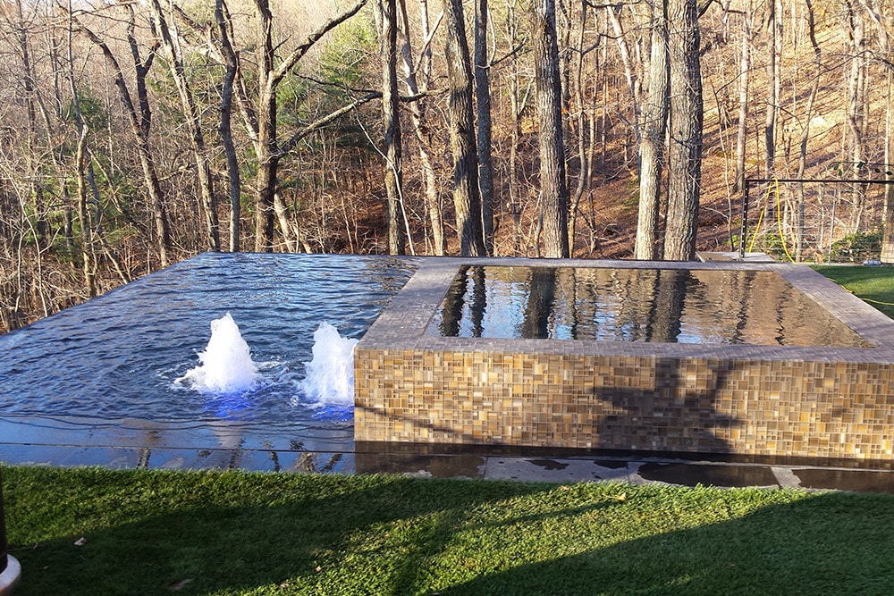 Genco Pools & Spas Image