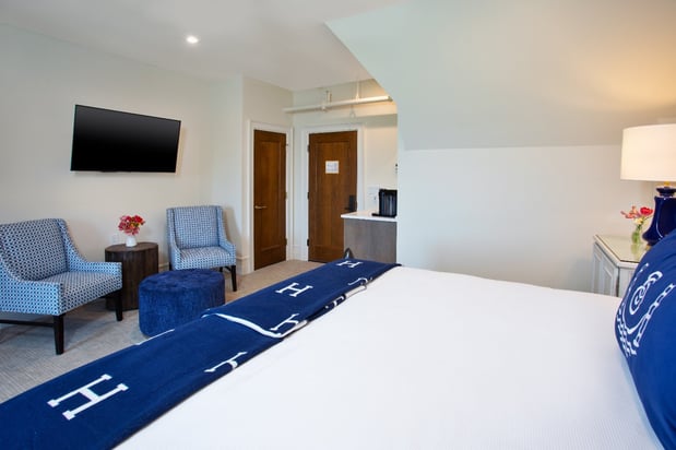 Images The Inn at Stonecliffe