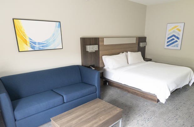 Images Holiday Inn Express & Suites Burlington - Mount Holly by IHG