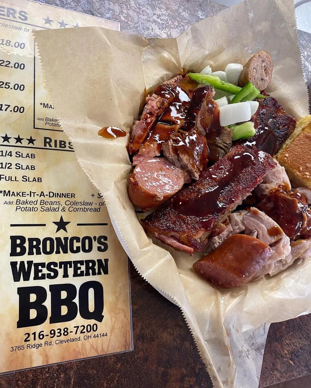 Images Bronco's Western BBQ