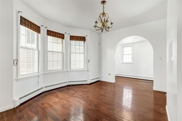 Images Tarek Hassieb, Team Tarek Real Estate Group | Liberty Realty | Hoboken Office