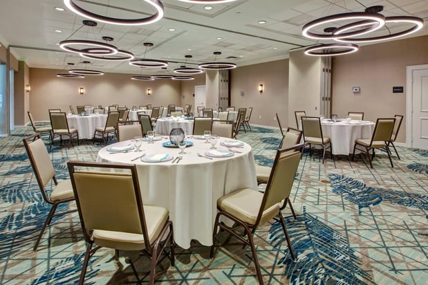 Images Holiday Inn VA Beach-Oceanside (21st St) by IHG