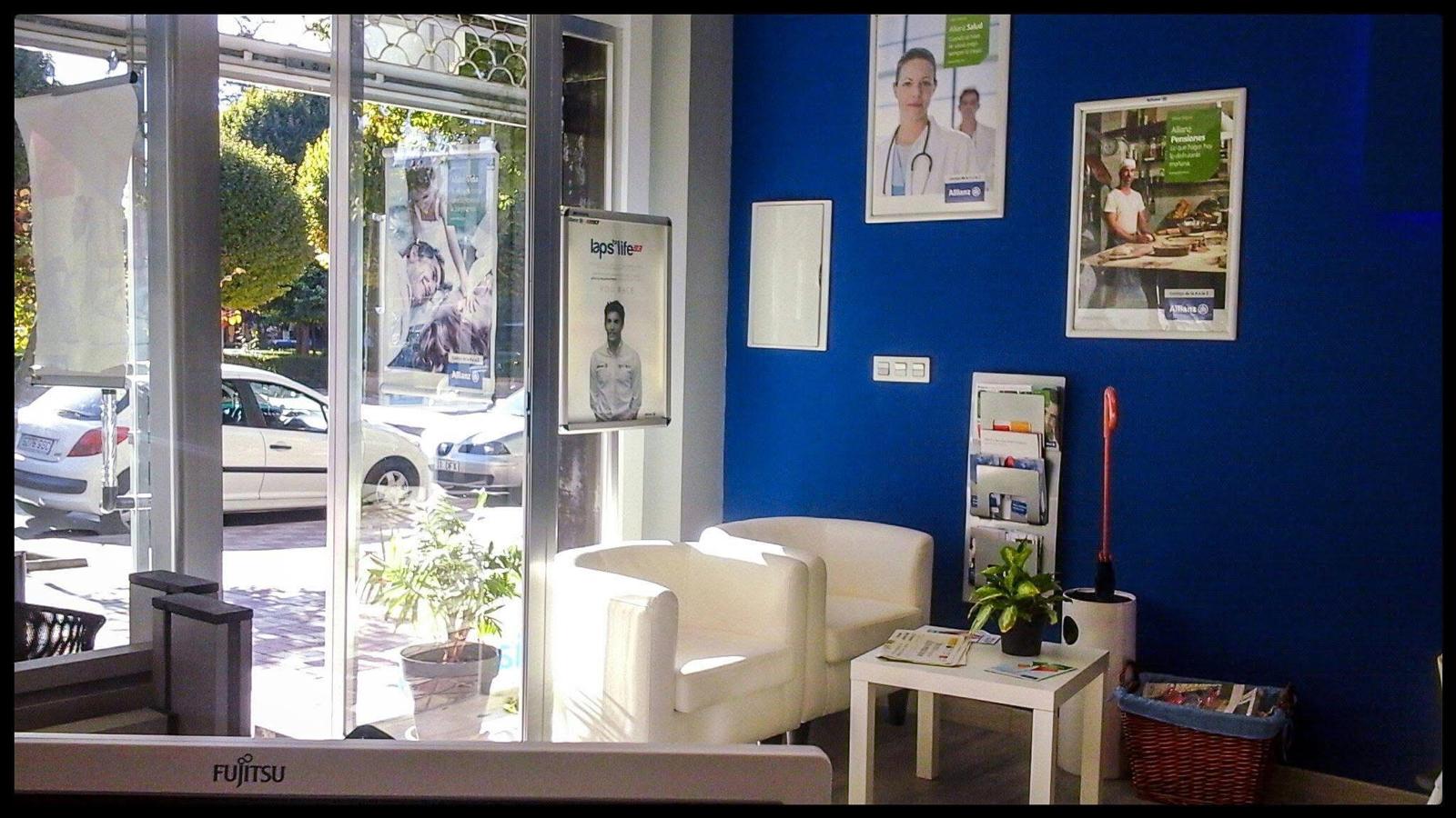 Images Agente de Seguros Allianz - Dulce Rubio Seguros & Inversiones