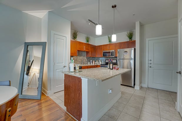Images Easton Apartments
