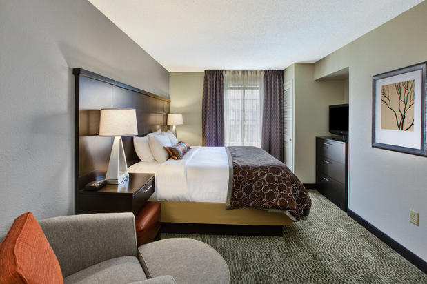 Images Staybridge Suites Louisville-East by IHG
