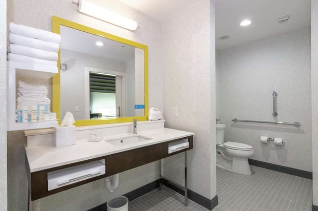 Images Hampton Inn & Suites Dallas East