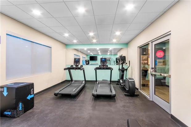 Images Tru by Hilton Pensacola I-10 North Davis Highway