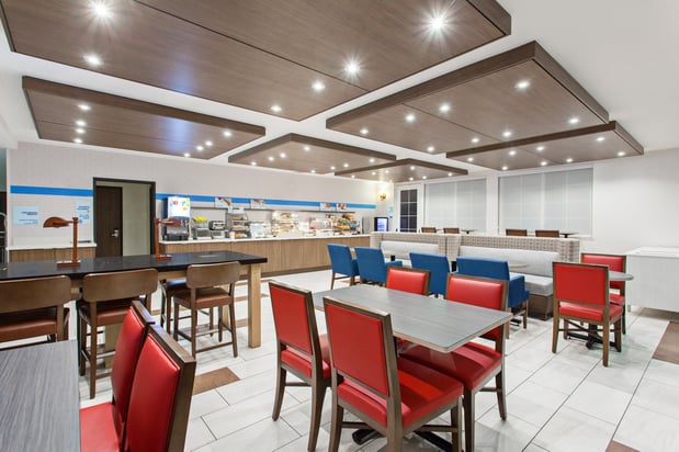 Images Holiday Inn Express & Suites Oakland-Airport by IHG