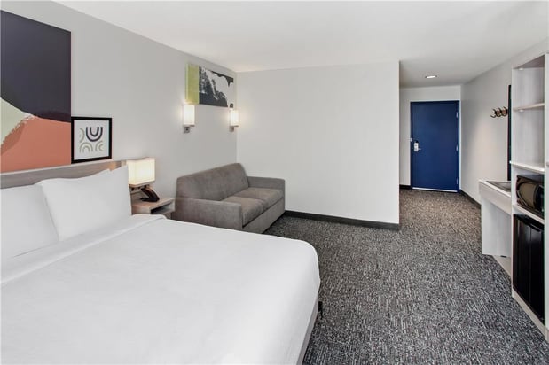 Images Spark by Hilton Rochester South