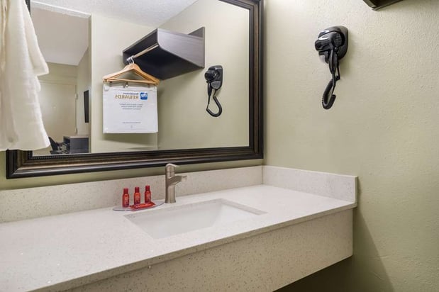 Images SureStay by Best Western Columbus Downtown